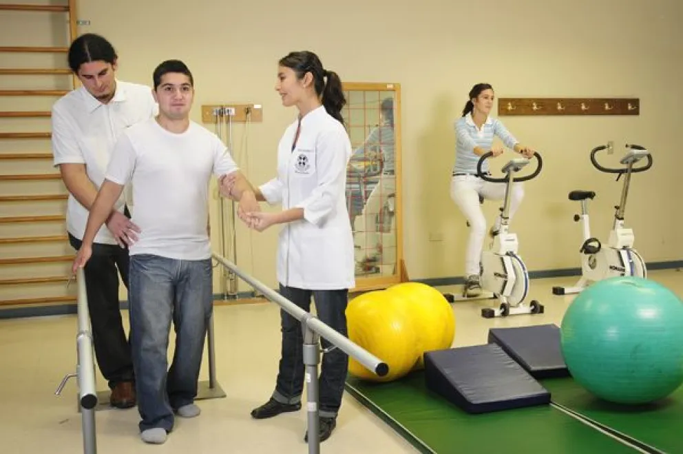 Kinesiólogos de Buenos Aires suspenden prestación a prepagas