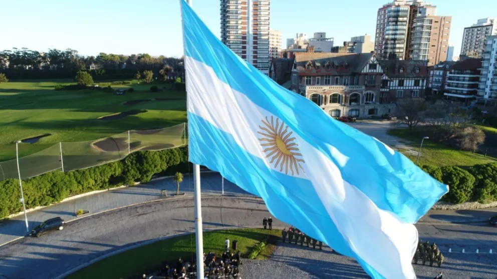 Así se vio el Día de la Bandera en Mar del Plata desde el cielo