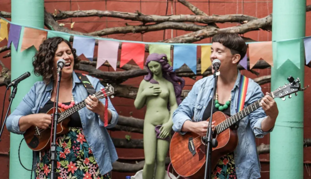 El dúo musical infantil "Las Magdalenas" se presentará el sábado con su espectáculo "Canciones para jugar"