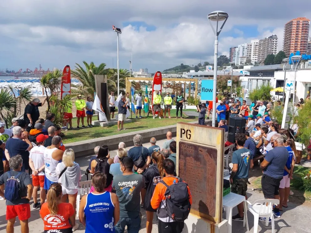 Guardavidas marplatenses festejan su día y remarcan que se vive una temporada "excelente"