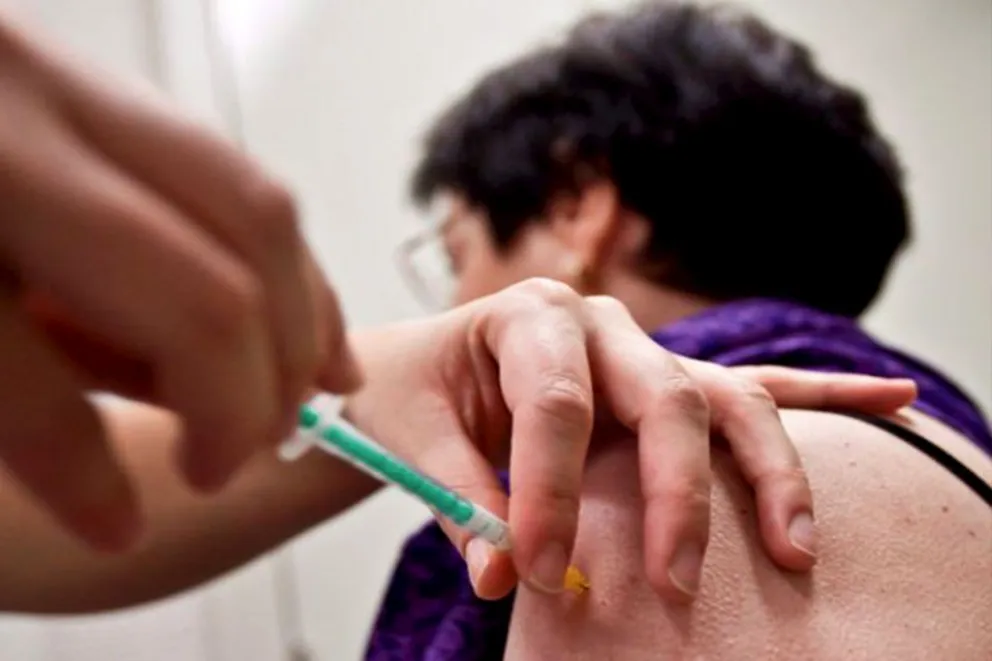 Vacunación antigripal de PAMI: afiliados pueden acercarse a las farmacias