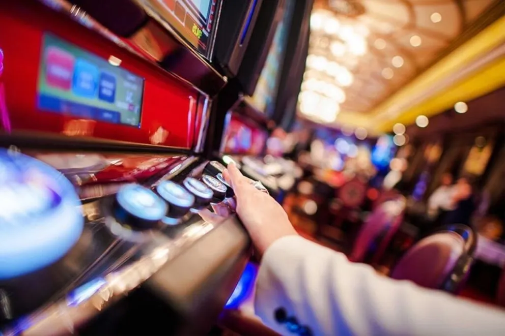 Polémica por la vuelta de los pagos electrónicos en las salas de juegos de la Provincia