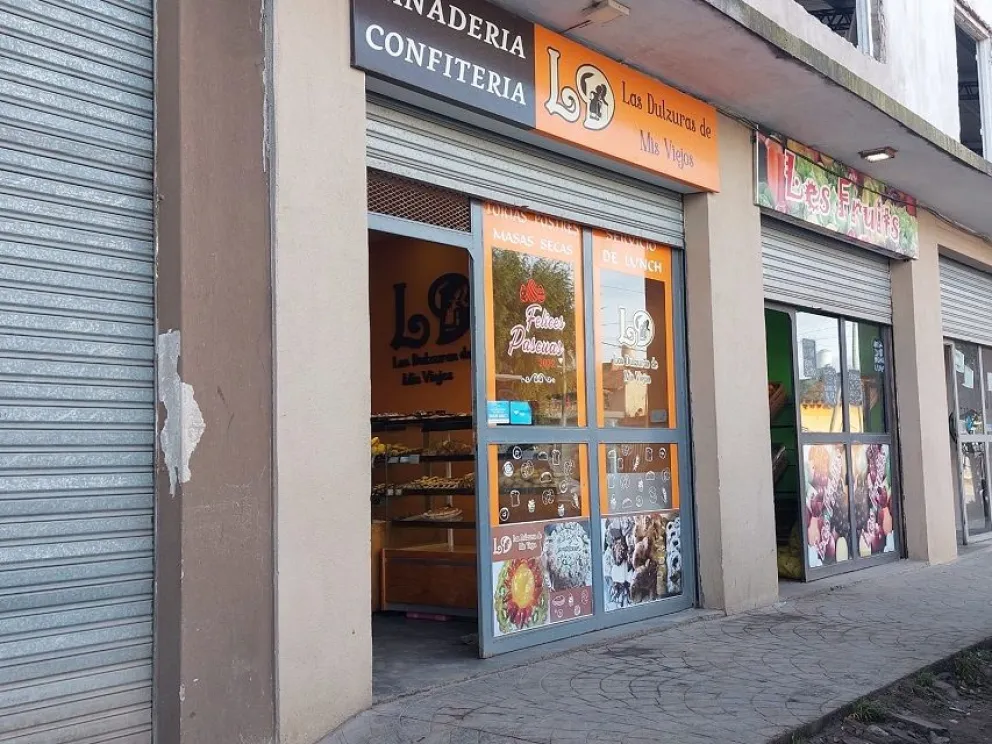 VIDEO: Violento e indignante robo armado en una panadería del barrio Belgrano