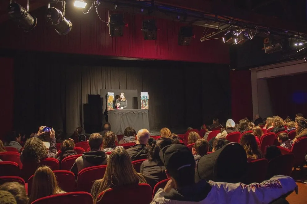 Se conmemora el Día del Titiritero Marplatense: "Sobrevivimos con las funciones escolares"