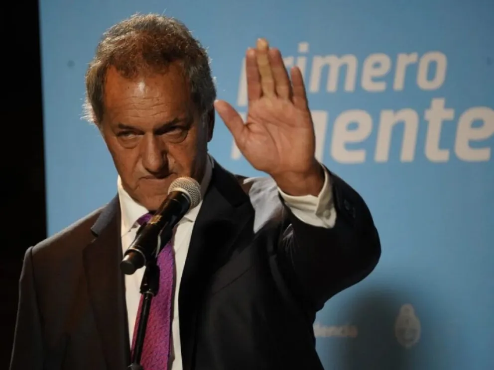 Afirman que varios intendentes del Conurbano quieren que Scioli sea el candidato del PJ