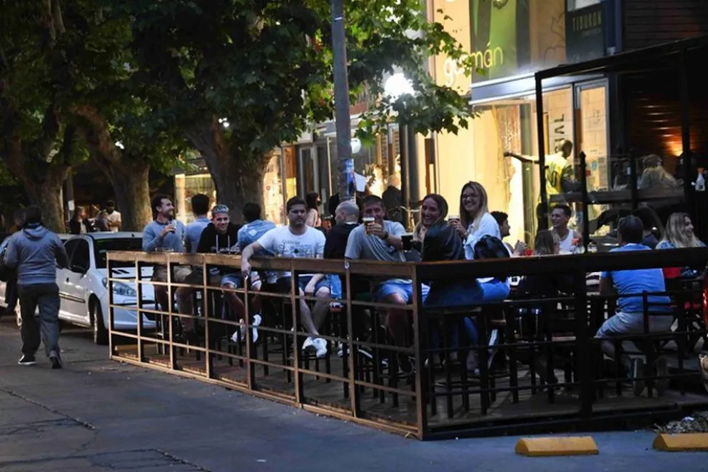 Destacan el fin de semana largo y anticipan que faltará personal calificado para la temporada