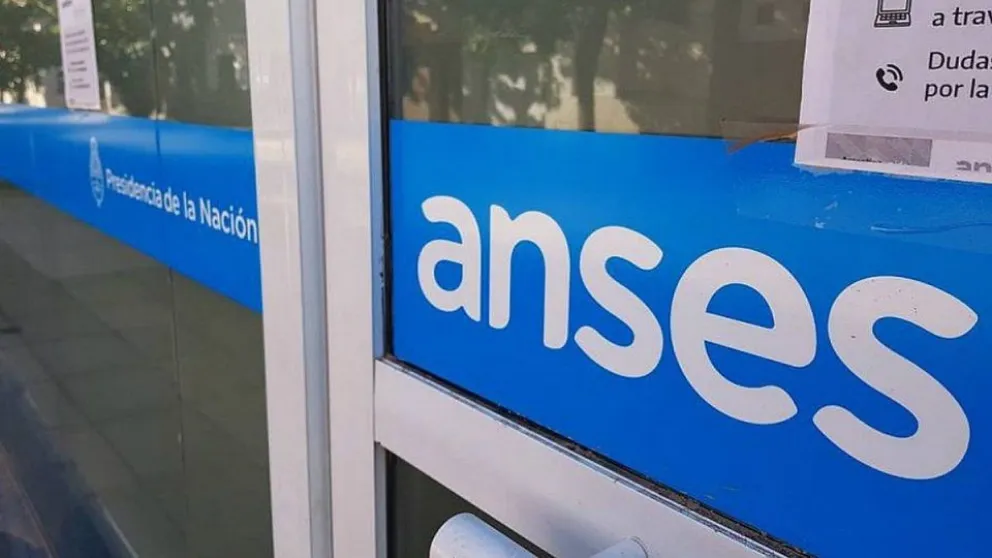 ANSES informó quiénes cobran este miércoles 26 de abril