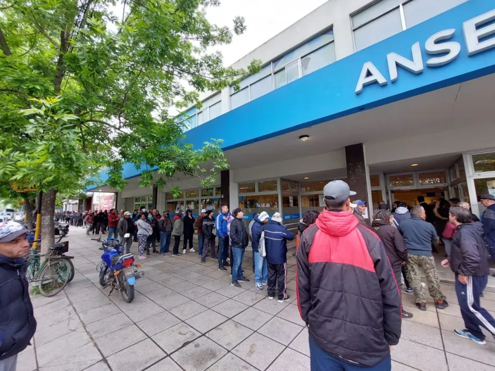 ANSES dio a conocer quiénes cobran este miércoles 15 de febrero