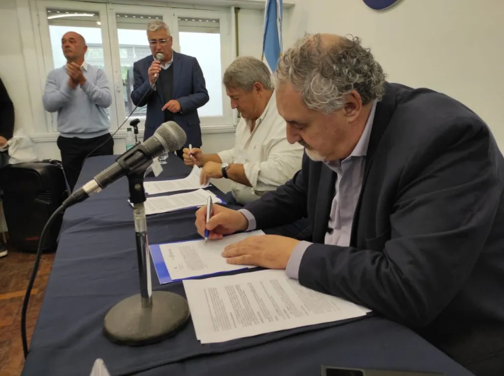 Día histórico: Se firmó el convenio del boleto estudiantil universitario en Mar del Plata