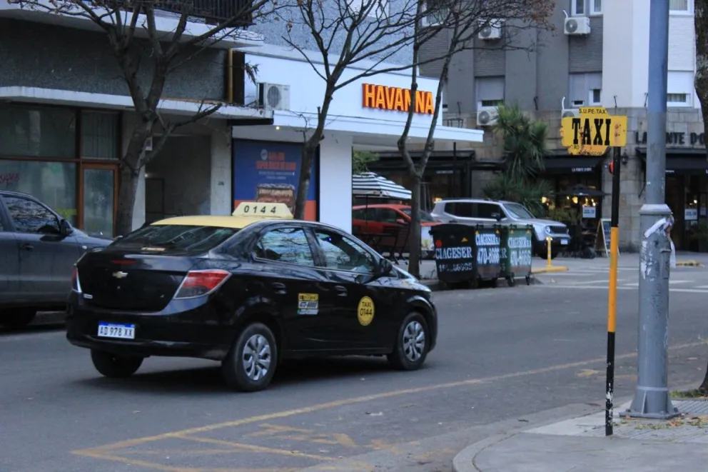 Montenegro habló del conflicto con los taxis: "La justicia dirimirá si es cierto lo que dije que se cumple la ordenanza"