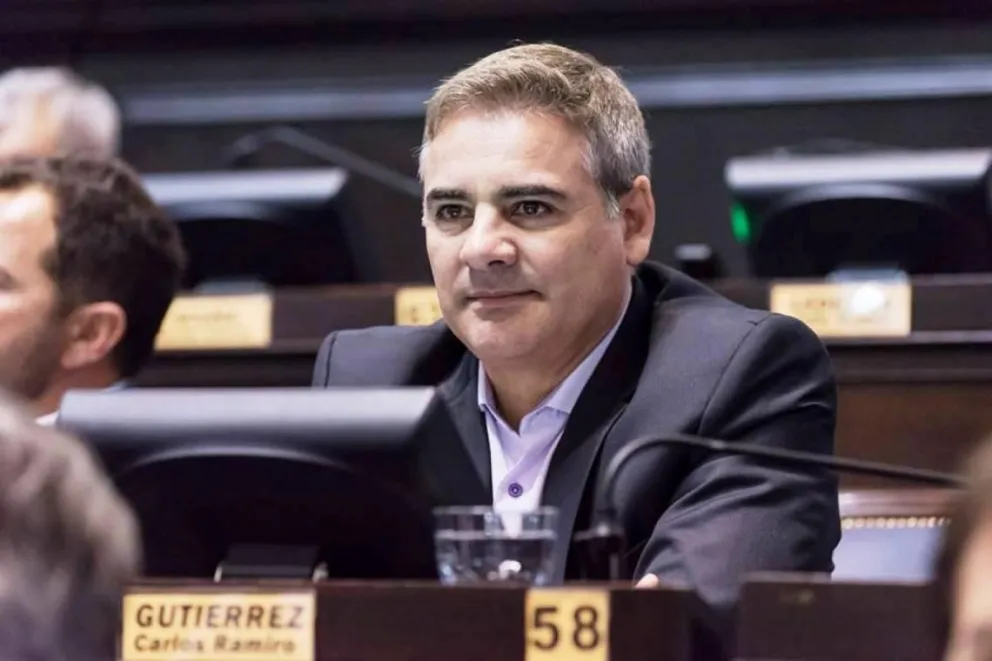 Gutiérrez rechazó el DNU: "Milei quiere gobernar por decreto y anular el Congreso"