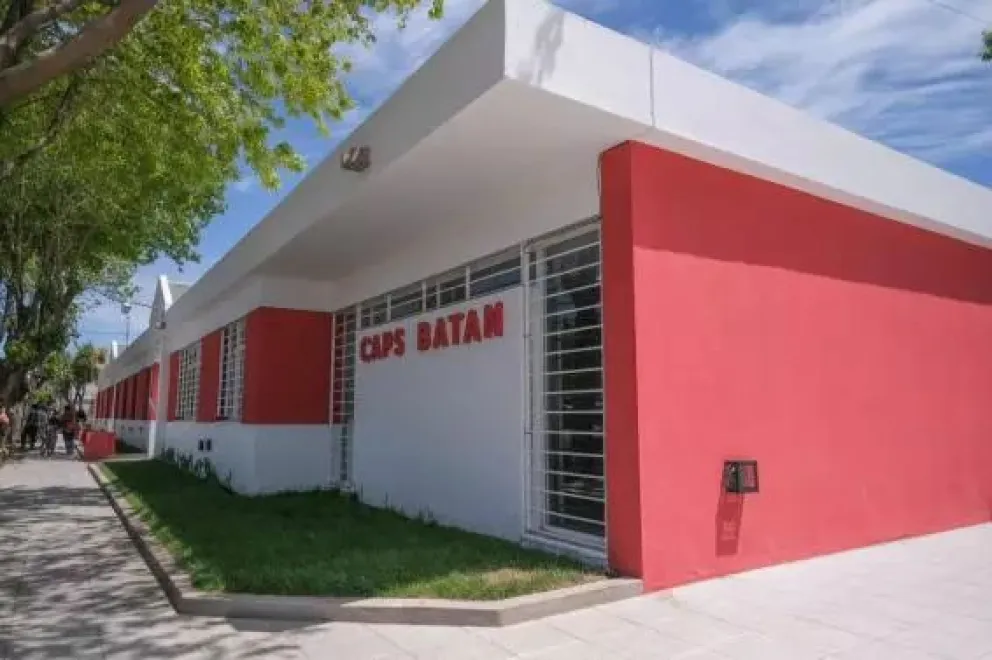 Aseguran que la Municipalidad podría haber construido doce CAPS y "prefirió tener dinero en el banco"