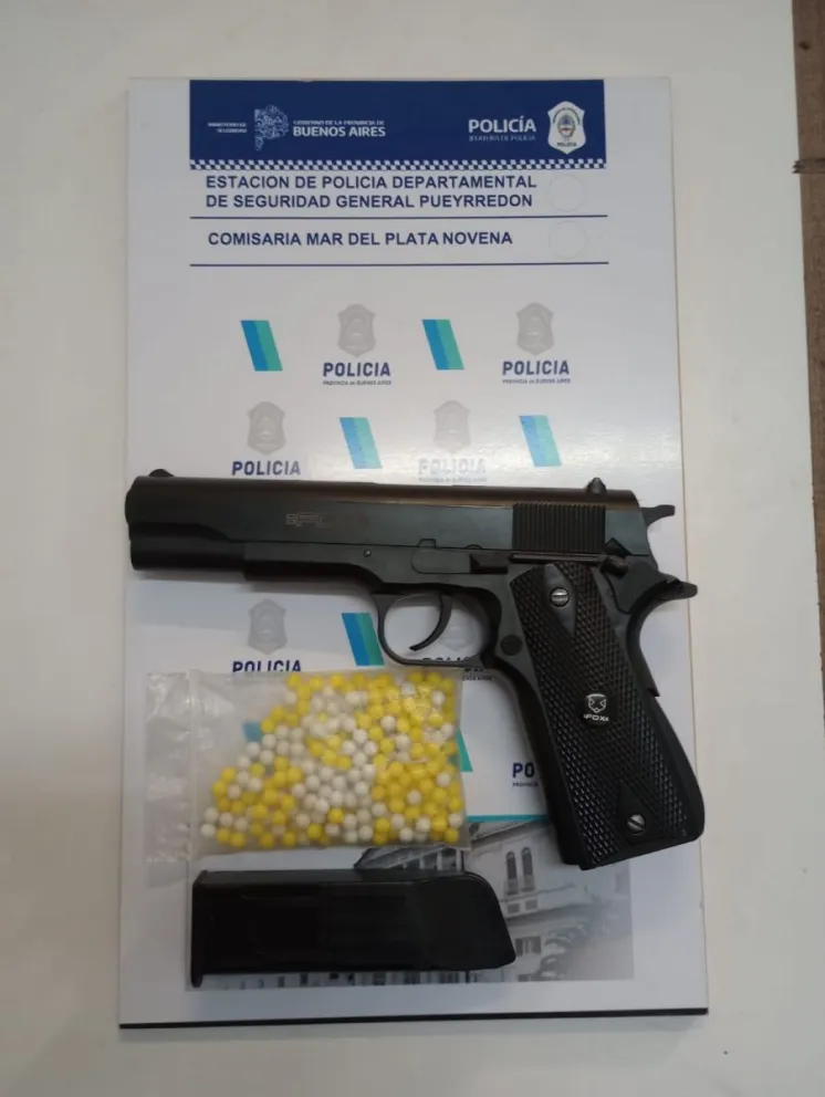 Chofer de remís amenazó a otro conductor con una pistola de aire comprimido