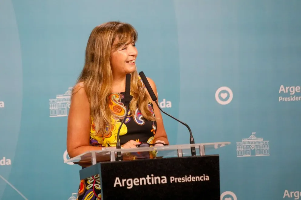 Cerruti: "Durante diciembre y enero más de 20 millones de personas viajaron por la Argentina"