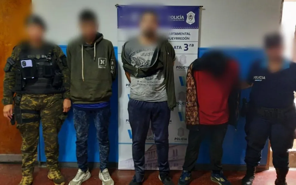 Detuvieron a dos sujetos que robaron y vendieron un neumático en el barrio Cerrito