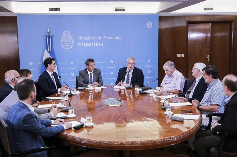 Colegios privados destacan el acuerdo que fija topes a aumentos de las cuotas