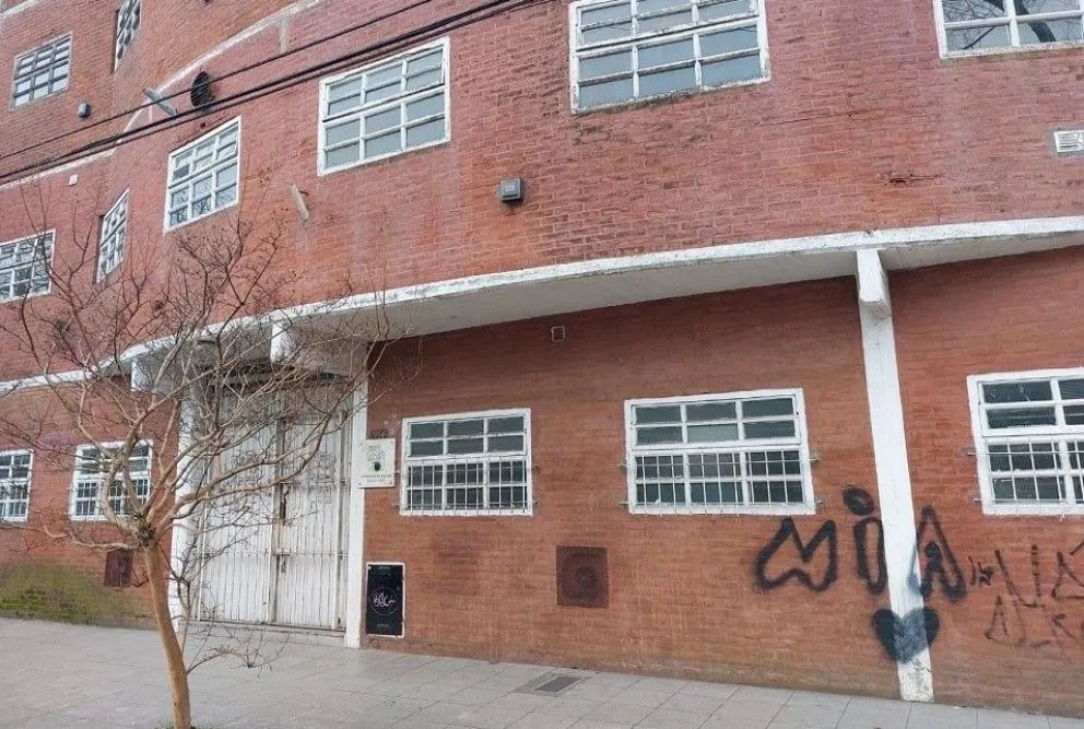 Docentes denuncian que la Escuela N° 38 no podrá iniciar sus clases en el edificio prometido