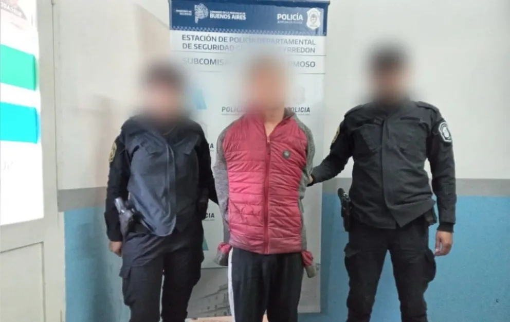 Detuvieron a dos sujetos del barrio Parque Hermoso que robaban a vecinos 