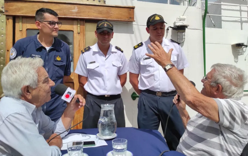 Con una postal inigualable, el programa "Sonido" transmitió desde la Fragata Libertad