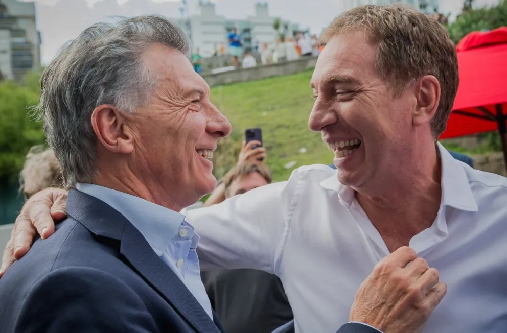 Con placas rojas y una fuerte consigna, Santilli lanzó su precandidatura a gobernador