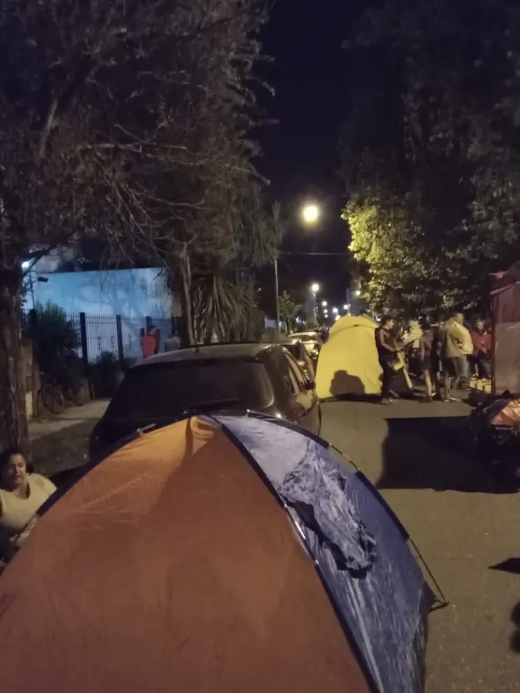 Piqueteros levantaron el acampe frente a Desarrollo Social