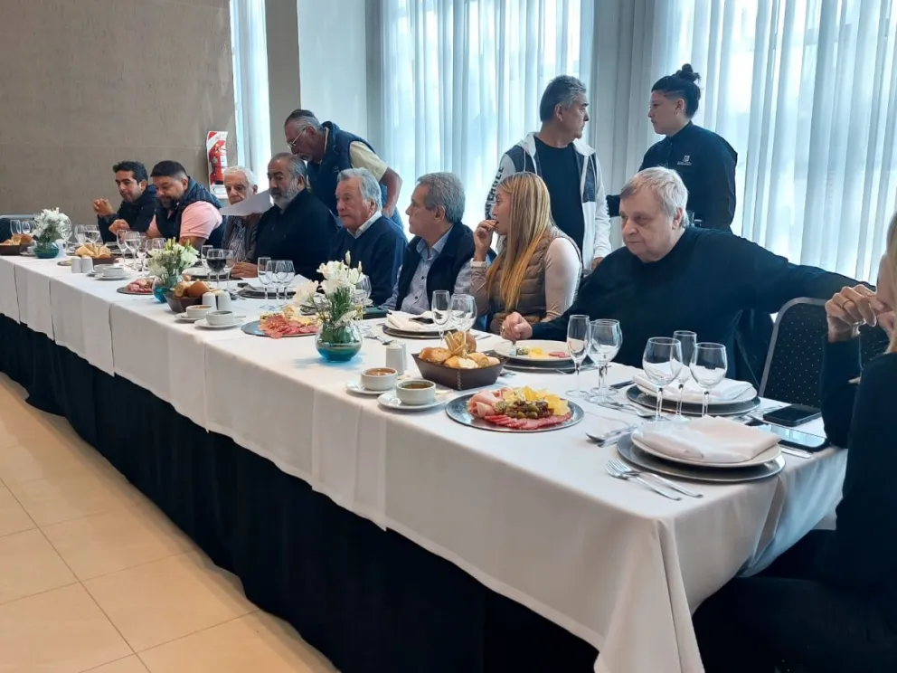 Barrionuevo confirmó en Mar del Plata la creación de la "Mesa del Movimiento Nacional Sindical que reemplaza a Las 62"