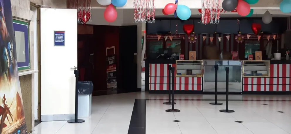 Un chico de 17 años murió tras ser acuchillado por una patota en la Peatonal