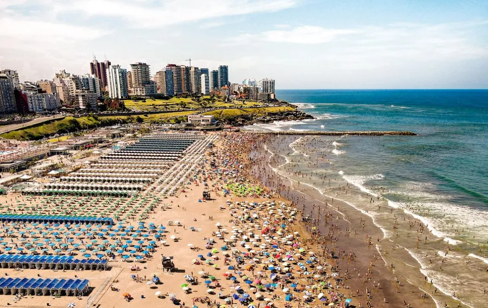 Las reservas por el fin de semana largo rozan el 70% en Mar del Plata
