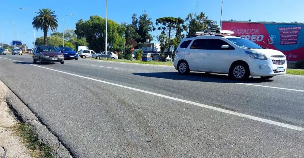 Casi 2000 vehículos por hora abandonan Mar del Plata por la ruta 2