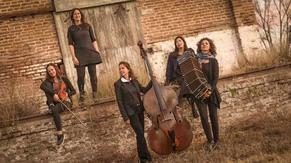 Sciammarella Tango inaugura la sala del nuevo Notarius