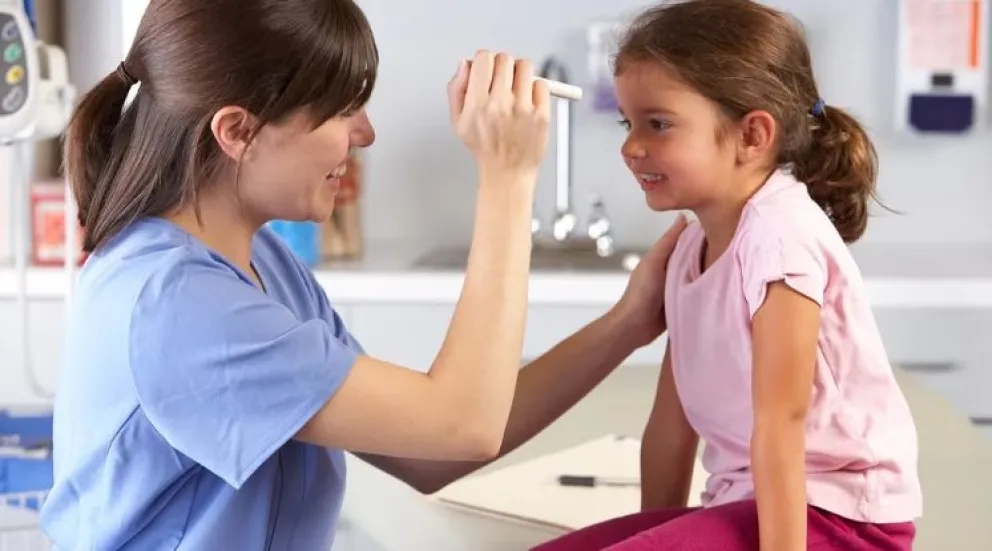 Por qué hay que controlar la visión de los niños antes de empezar las clases