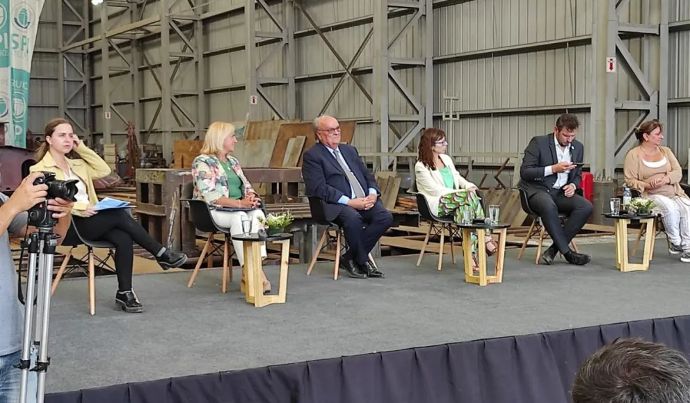 Batakis destacó el "apoyo de la banca pública" a la industria naval marplatense