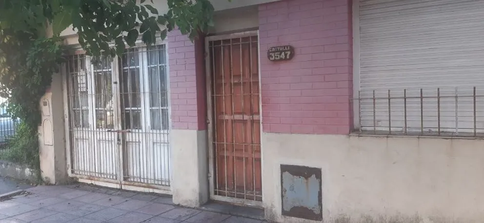 Madre e hijo fallecieron al incendiarse una casa de Castelli al 3500