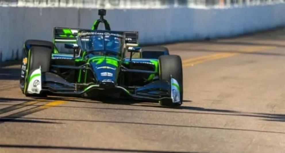 Carlos Saavedra pasó por Radio Brisas Motor