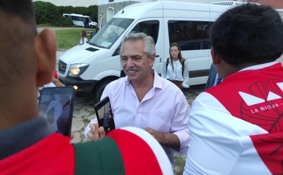 El Presidente inauguró en Chapadmalal los Juegos Evita de Playa