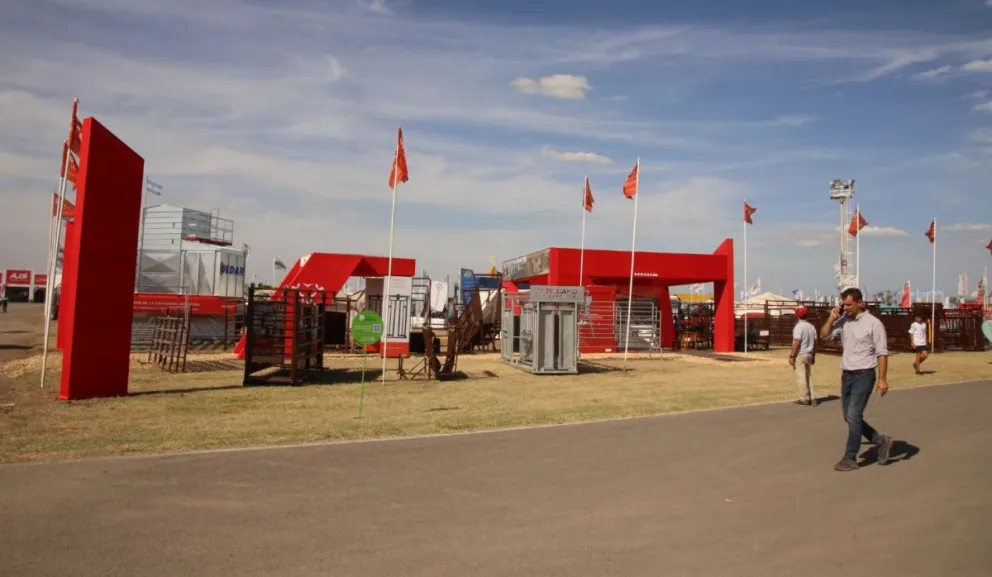 Destacan un buen número de negocios cerrados en ExpoAgro 2023