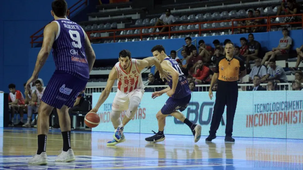 Peñarol luchó hasta el final pero no pudo con el campeón de la Liga