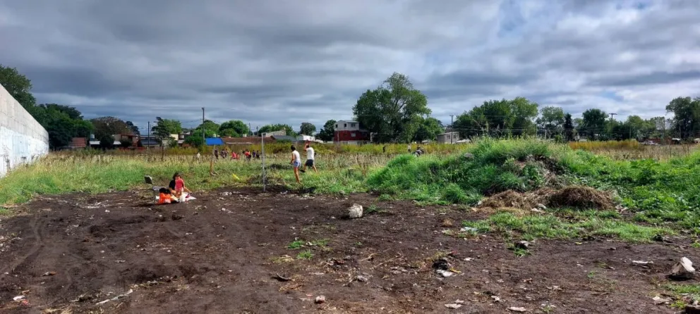 Ferlauto pidió respetar la propiedad privada "por la razón o la fuerza"