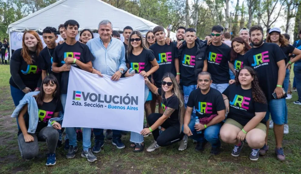 Morales aseguró que "la juventud es la energía que debe generar la gran transformación en este país"