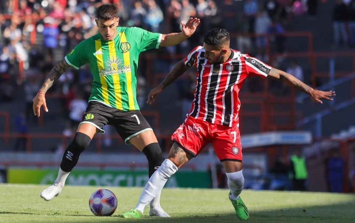 Aldosivi cayó ante un Chacarita que ahora es puntero 