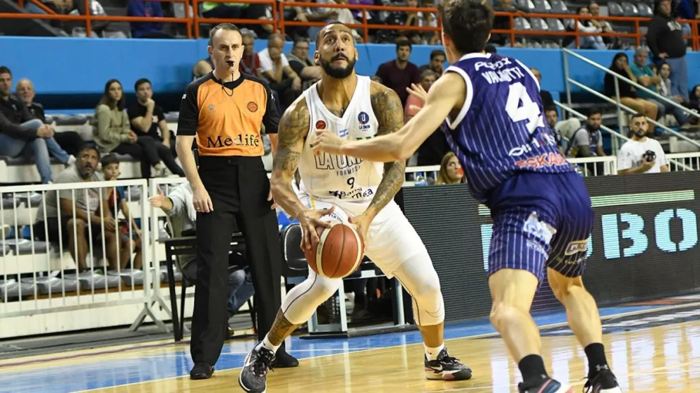 Peñarol cayó ante La Unión de Formosa en el Polideportivo 