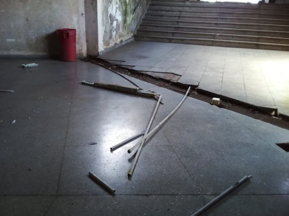 “No podía estar al lado del nicho de mi hijo”, el desgarrador testimonio tras otro robo en el cementerio