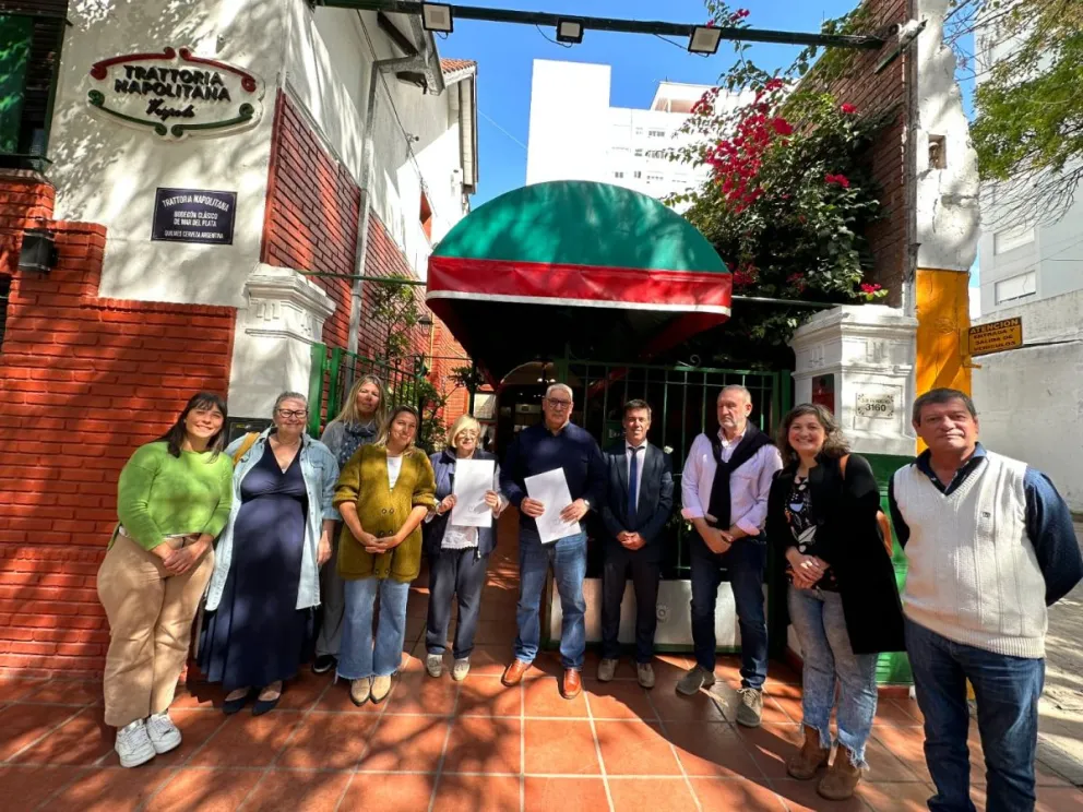 El HCD reconoció a la Trattoria Napolitana, un comercio gastronómico de prestigio y trayectoria