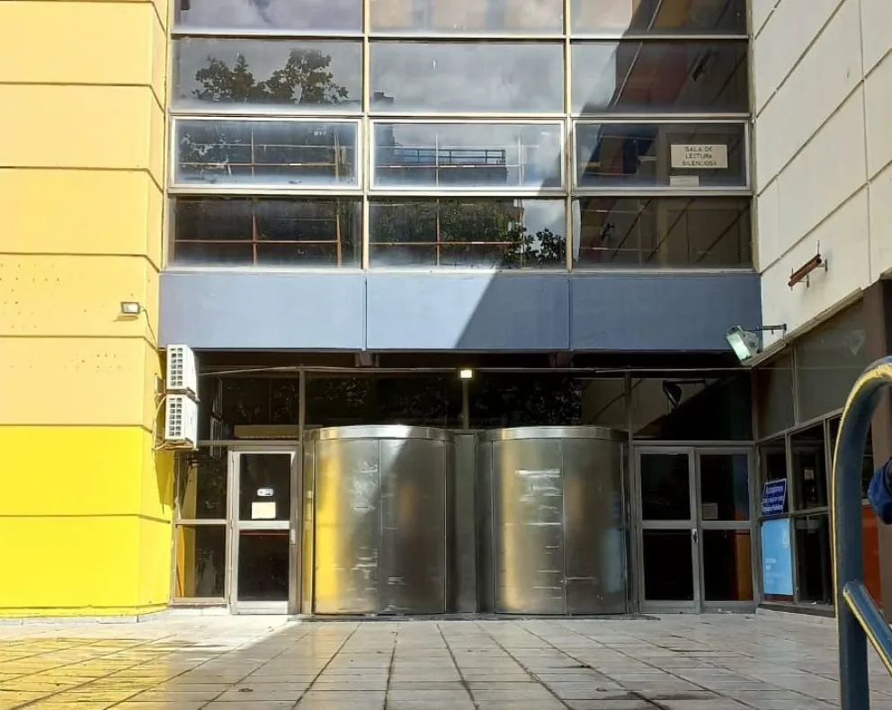 Afirman que la Biblioteca Leopoldo Marechal continúa cerrada y piden su inmediata reapertura