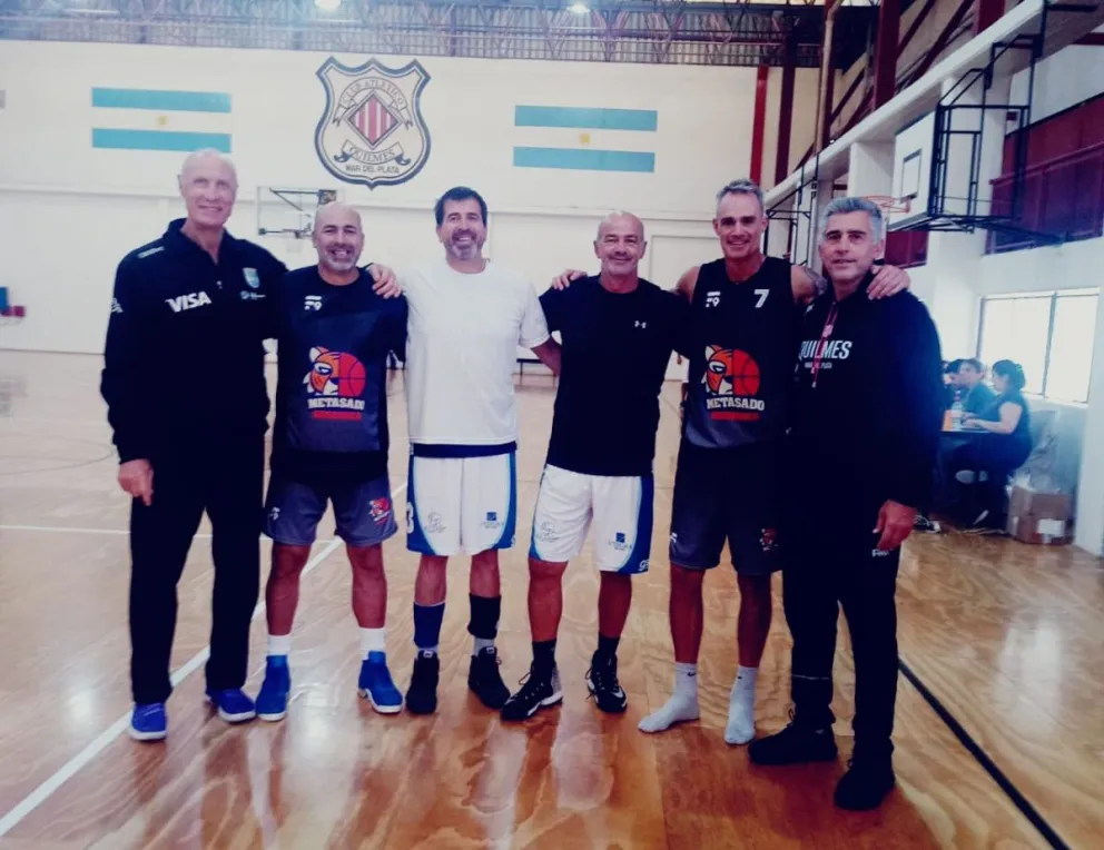 Exitoso encuentro de Maxibásquet en la 15° edición del Torneo "León Najnudel"