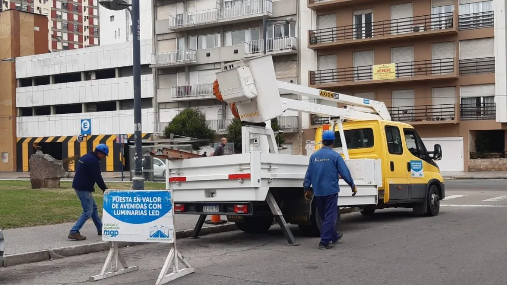 Policía, reparación de luminarias y botón antipánico en el inicio del corredor seguro para el Polivalente de Arte