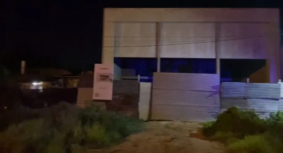 Entraron a robar a una obra en construcción y fueron detenidos cuando escapaban a pie