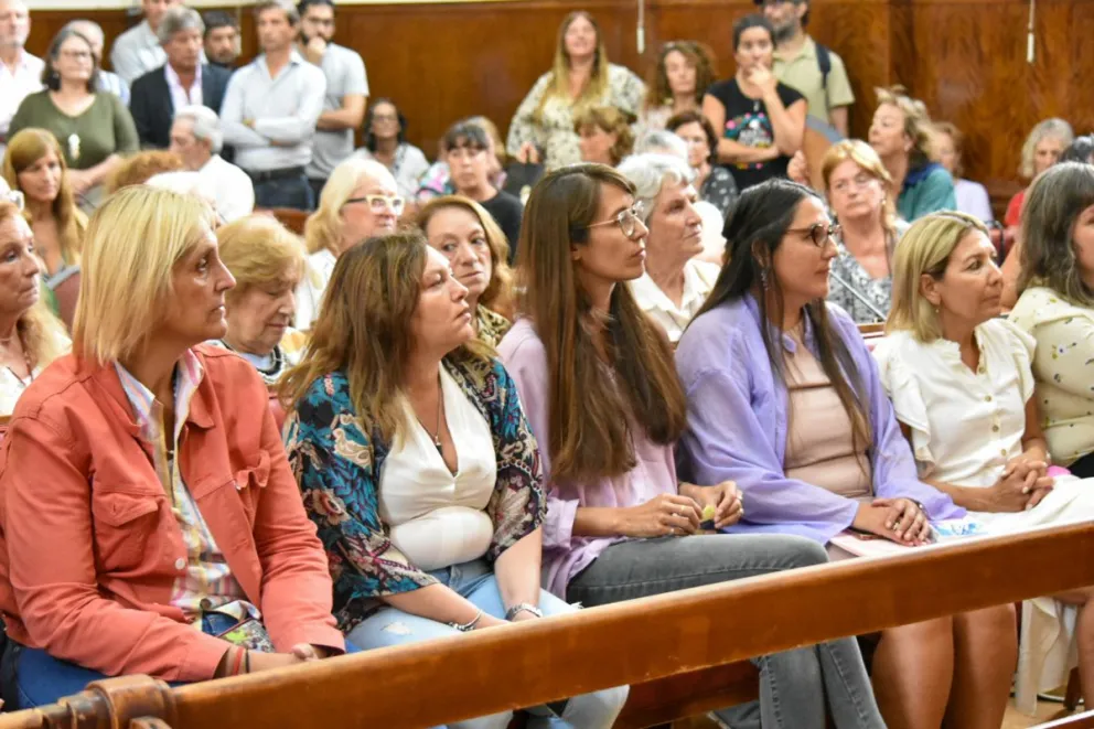 La UCR de Mar del Plata repudió el hecho de violencia sufrido por el local de Juntos
