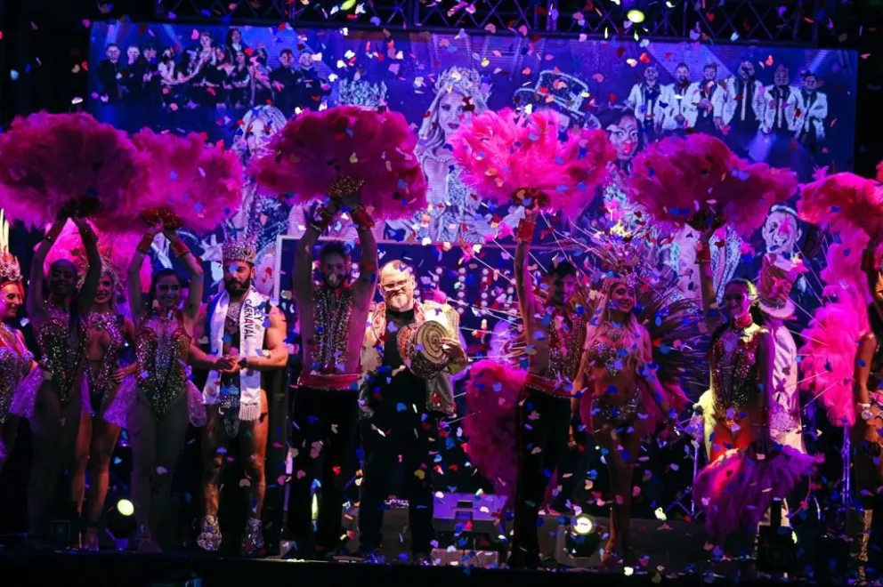 El virus no tiene corona llega a la calle Corrientes