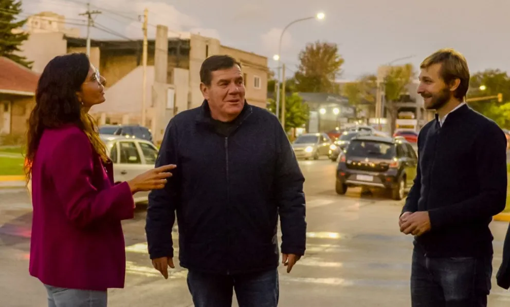 La avenida Juan José Paso ya tiene iluminación LED